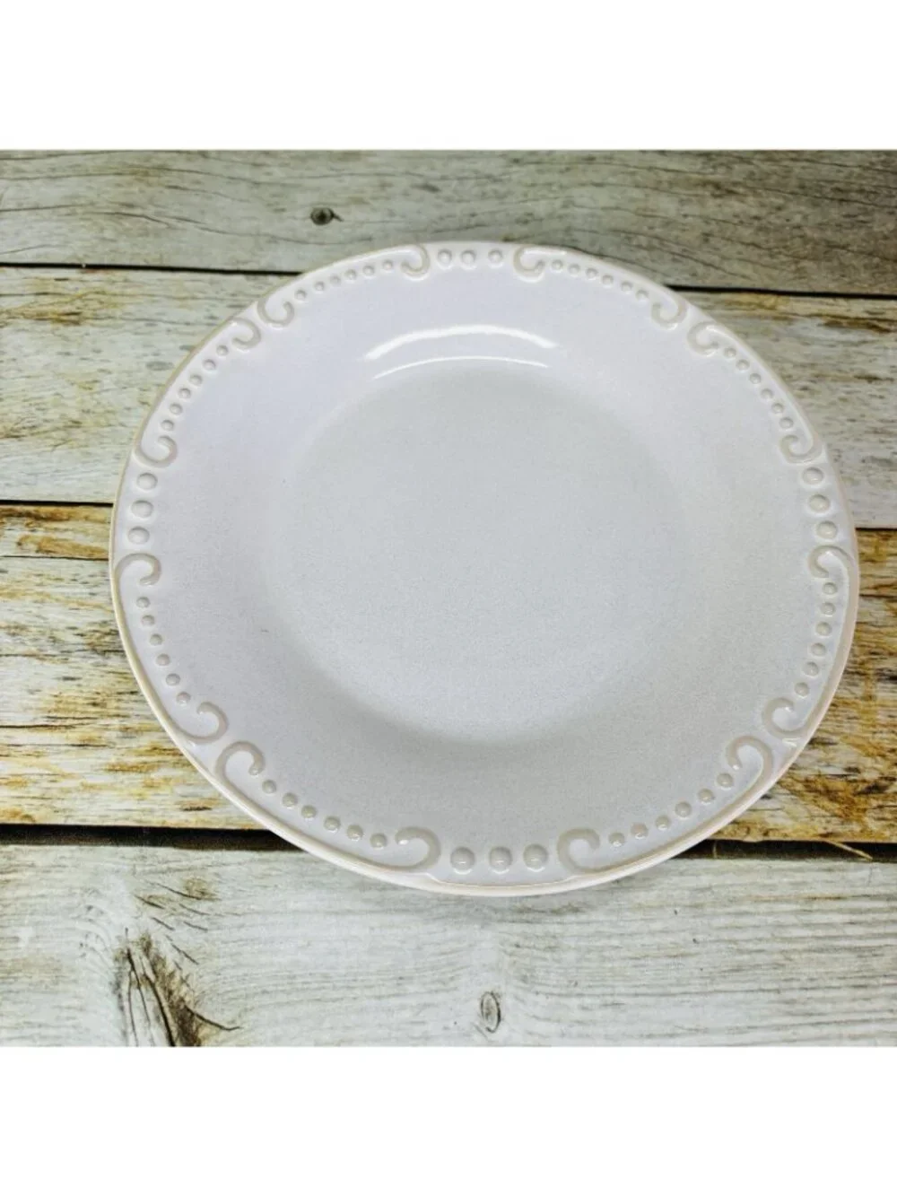Pier 1 NATALIA Cream Embossed Dots & Scrolls Stoneware Salad Lunch Plates Set 2